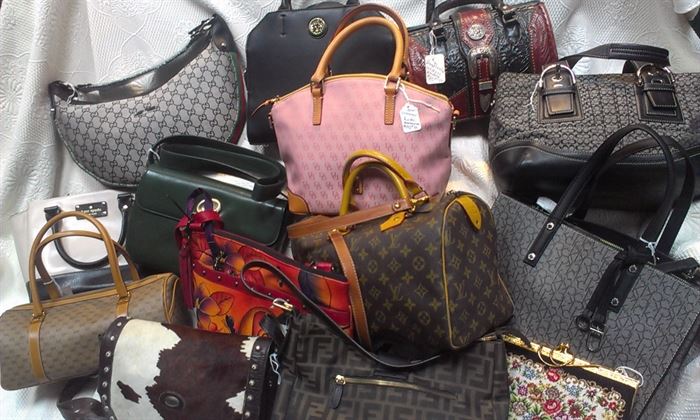 SELECTION of handbags: L Vuitton, Gucci, Fendi, Brahmin, Coach, Calvin Klein, Dooney & Bourke, American, Kate Spade, Ann Taylor, Neiman Marcus, etc +MORE TO COME after Features