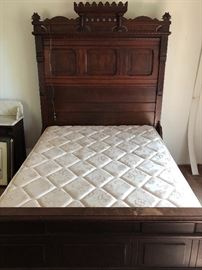 Vintage Full Size Bed 