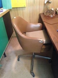 Modern desk chair (as is)