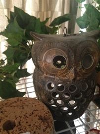 Pottery owl