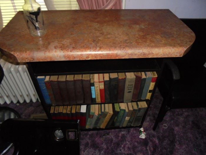 Hair salon counter w/2 shelves