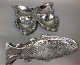 Lot 51 2pc ARTHUR COURT Pewter Serve Ware. 1 Long Fish 