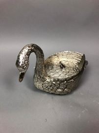 Lot 52 Figural Swan Lidded Ice Bucket. Decorator Serving