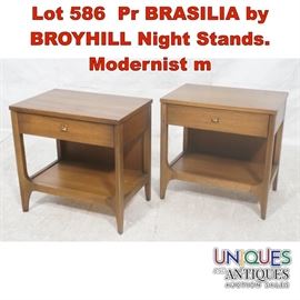 Lot 586 Pr BRASILIA by BROYHILL Night Stands. Modernist m
