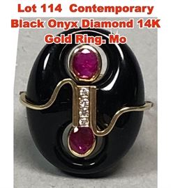 Lot 114 Contemporary Black Onyx Diamond 14K Gold Ring. Mo
