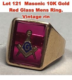 Lot 121 Masonic 10K Gold Red Glass Mens Ring. Vintage rin
