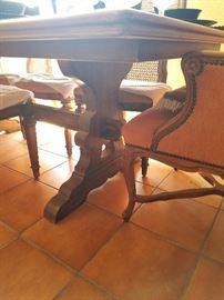 Pedestal Table