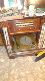 Vintage radio turn table
