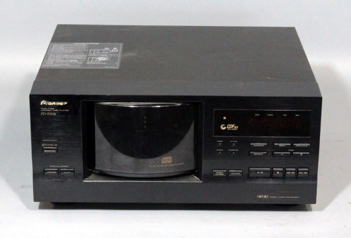 Pioneer 25 Disc Player Changer, Model PV-F605, Powers Up