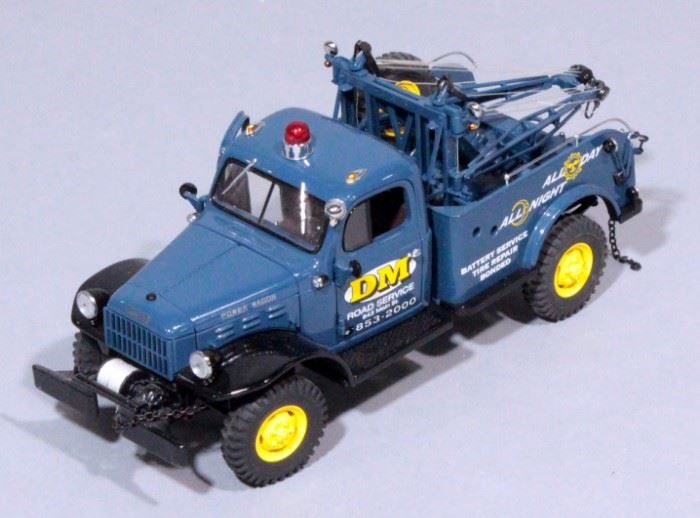 Danbury Mint Dodge Power Wagon Wrecker Appears New In Box With Accessories