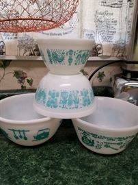 Vintage Pyrex