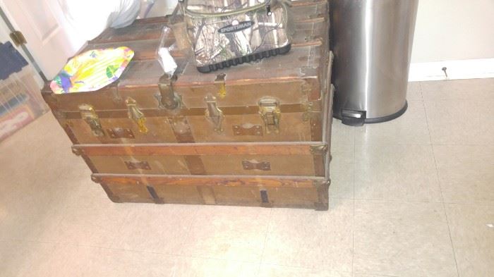 Antique steamer trunk absolutely beautiful