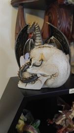 Untimely end skull sculpture dragon fantasy