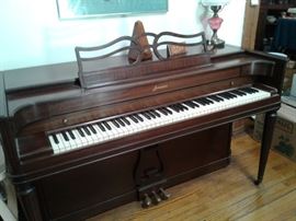 Baldwin Aerosonic upright piano