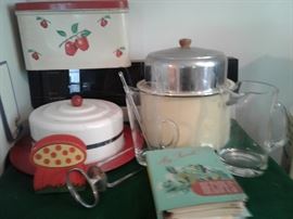 Vintage kitchen items