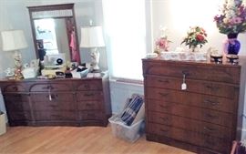 maching dressers