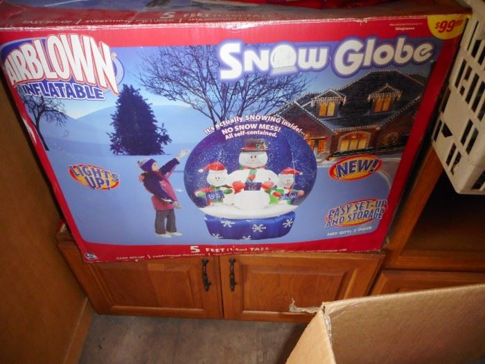 Air Blown Snow Globe