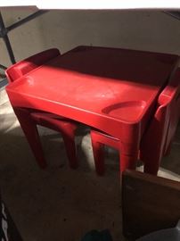 red table 
