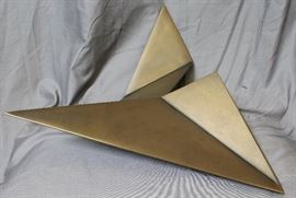 Cerrillos, 1993
Allan Houser American, 1914-1994
Size: 17 x 20 x 6 in
Bronze
Signed "Allan Houser"(reverse)
Dated (reverse)
Numbered "2/15" (reverse)