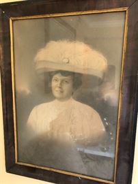 Vintage photograph of a Tennessee lady wearing a big white hat, identified on the back
