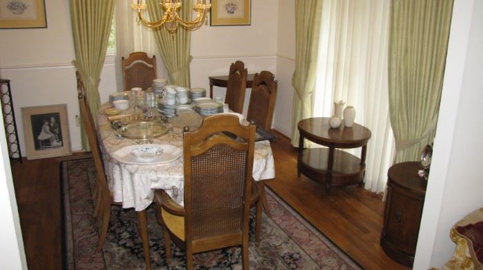 Full Dining room set, Karastan rug. 
