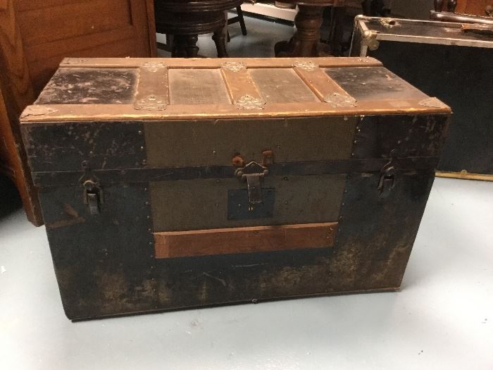 Antique trunk with inner compartments 