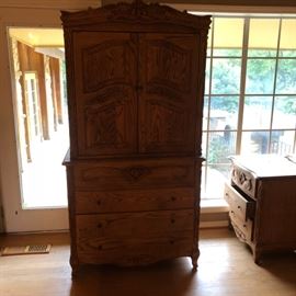 The Versailles Collection from Oakwood Interiors all hand made in California. This bedroom suite is all Brand New and never used, only stored.