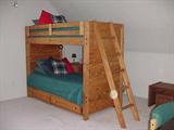 Bunk beds with trundle bed feature