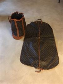 Garment Bag and Bucket Bag Louis Vuitton 