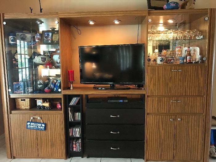 Entertainment unit - 3 piece and flat screen TV