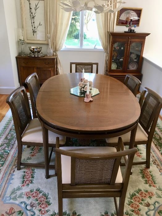 mid-century style table with 6 chairs by White 
