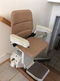 There are 2 short sections (6 steps each) of an electric stair lift