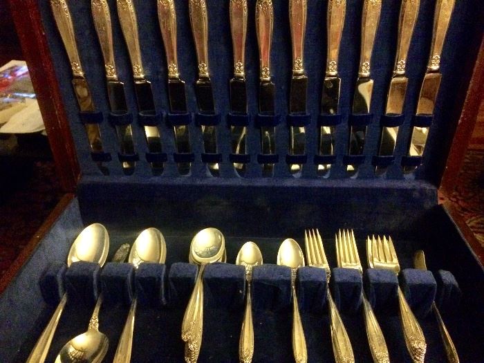 International "Prelude" sterling flatware, monogram "H", service for 8 plus extras and serving pieces 