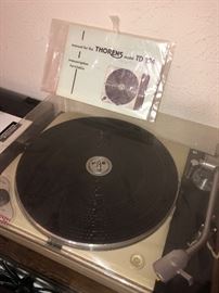 Vintage Thorens TD-124 Turntable