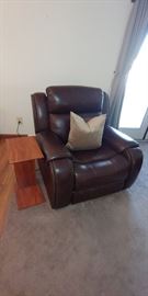 Leather power recliner