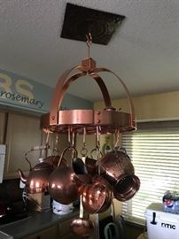 Hanging brassware (VERY NICE ensemble)