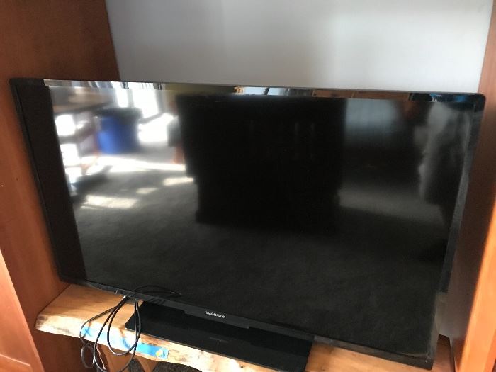 Magnavox flat screen TV