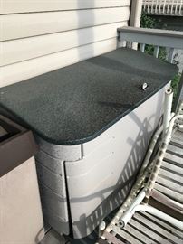 Storage unit