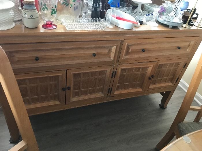 Sideboard