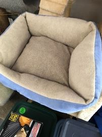 Pet bed