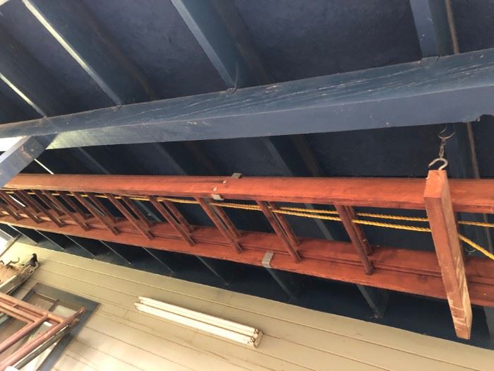 40' Ladder