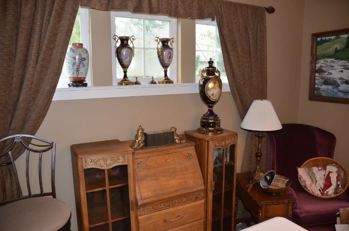 drop leaf secretary desk