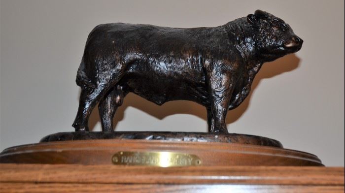 Bull bronze