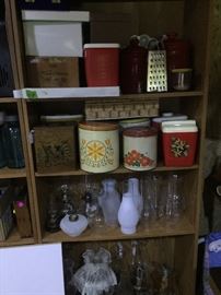Coal oil lamps, Chimneys, Canister sets, at least 15 canister sets