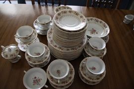 Lovely China Service