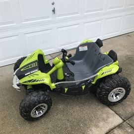 Kid's rechargeable powered Dune Racer