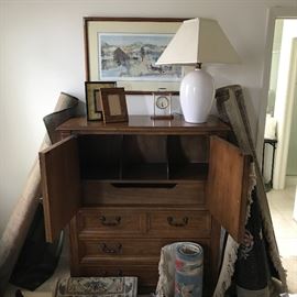Vintage Drexel bedroom set includes full/queen headboard, dresser, chest and pair of nightstands.