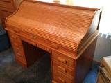 Roll top desk
