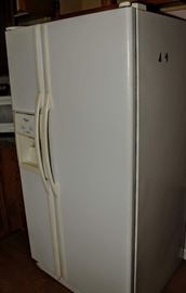 NEWER SIDE BY SIDE REFRIGERATOR
