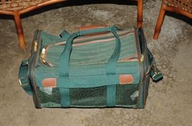 PET BACK PACK CARING BAG